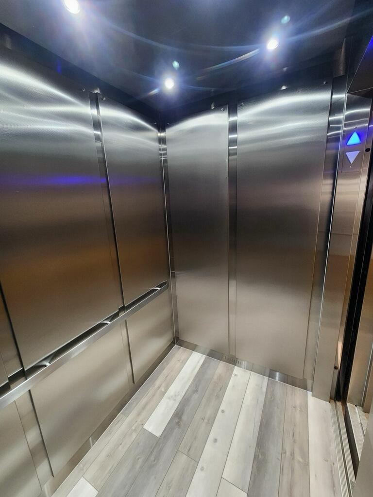 Well-maintained elevator